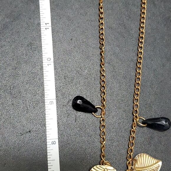 Gold tone necklace with black beads - Picture 9 of 11